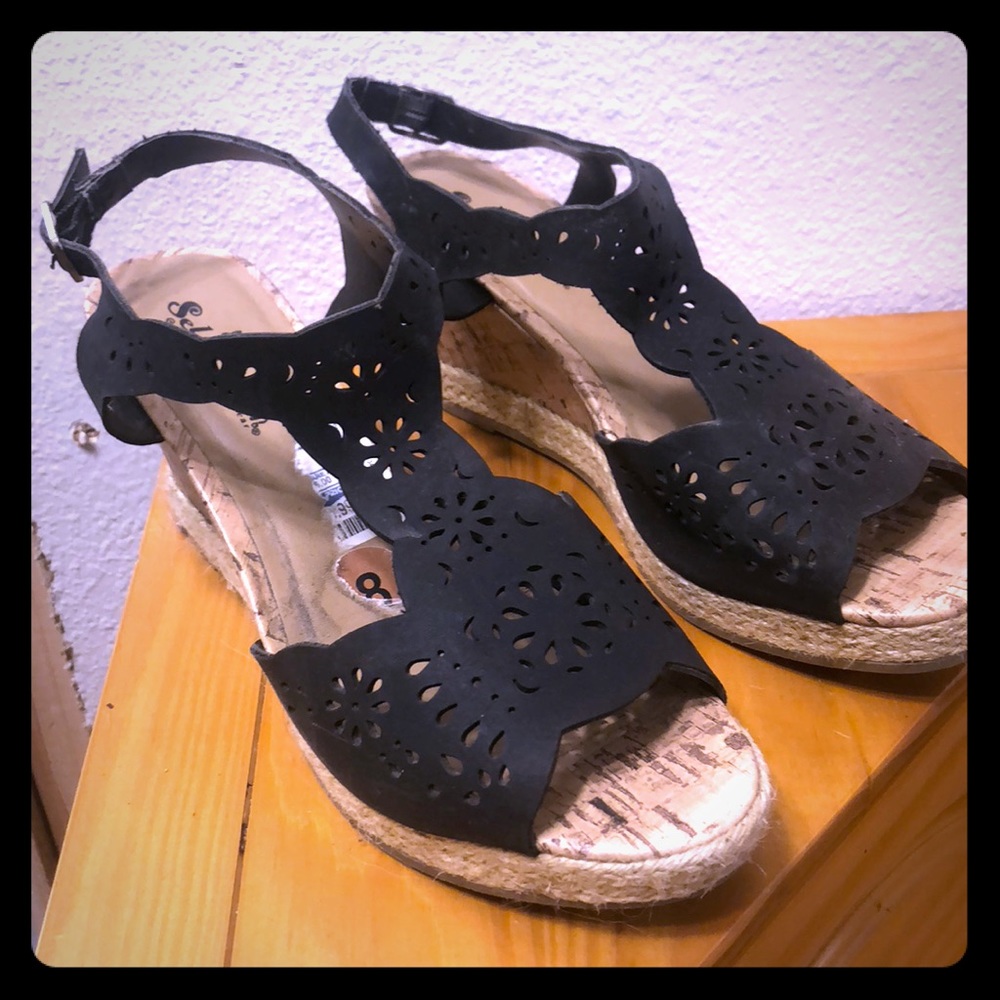 Size 8 wedges